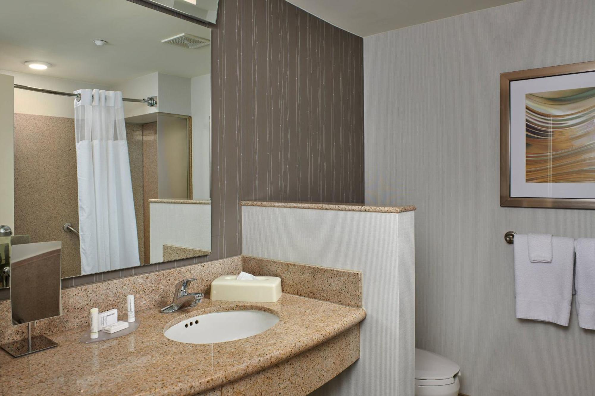 Courtyard Bristol Hotel Екстериор снимка