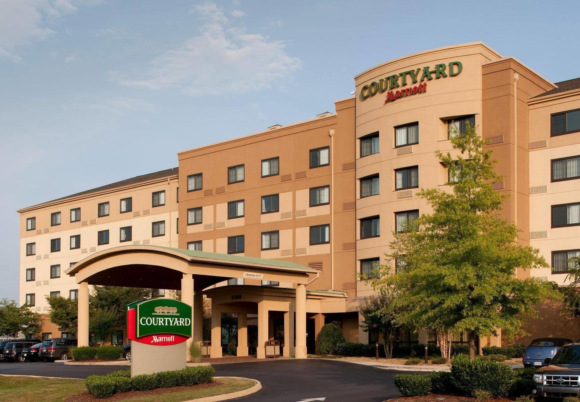 Courtyard Bristol Hotel Екстериор снимка