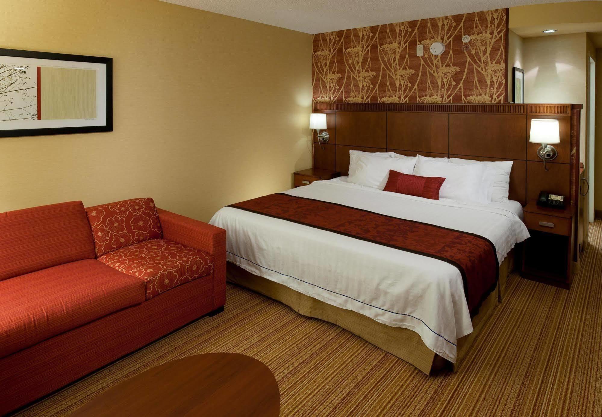 Courtyard Bristol Hotel Екстериор снимка